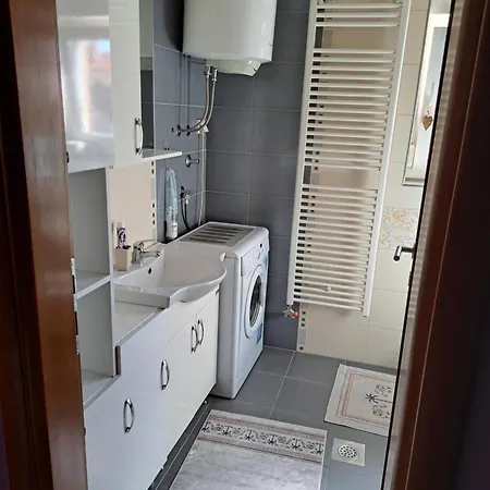 Apartment Luka Pistelici